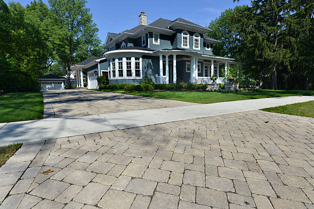 Best Driveway Paving Contractor  in Mckees Rocks, PA